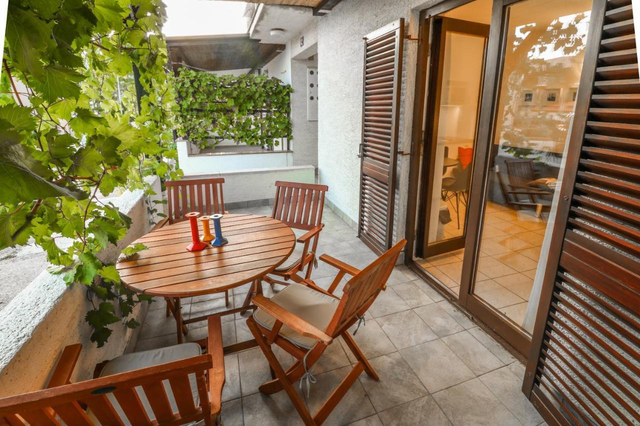 Apartments Vladan With Terrace Baška Eksteriør bilde